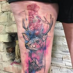 hirschtattoo oberschenkeltattoo paz wiesbaden.jpg