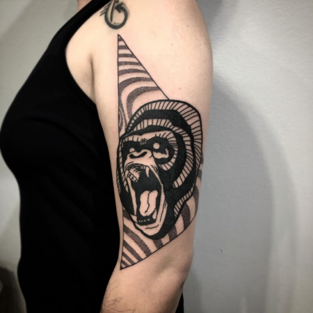 gorilla tattoo paztattoo wiesbaden.png